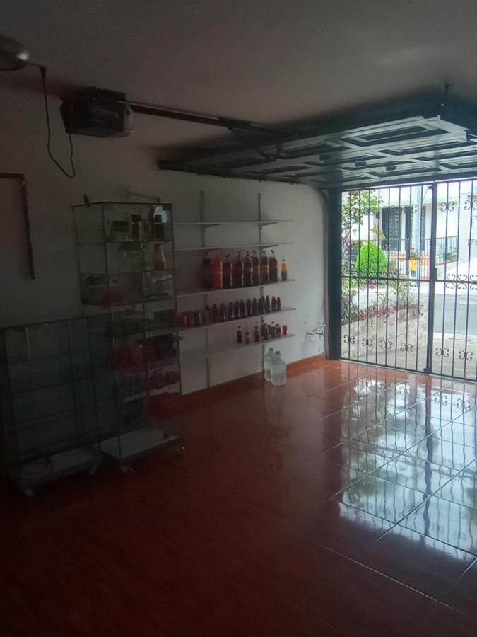 Noras Homestay Laureles Medellín Exterior foto